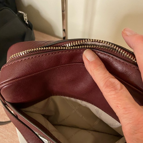 Michael Kors Leather Parker Crossbody Bag - Picture 2 of 11